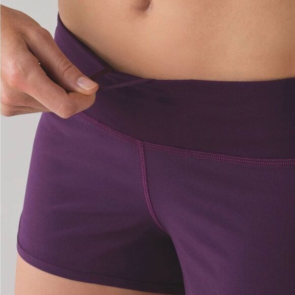 Lululemon speed 2.5” Shorts in darkest magenta - Picture 6 of 6